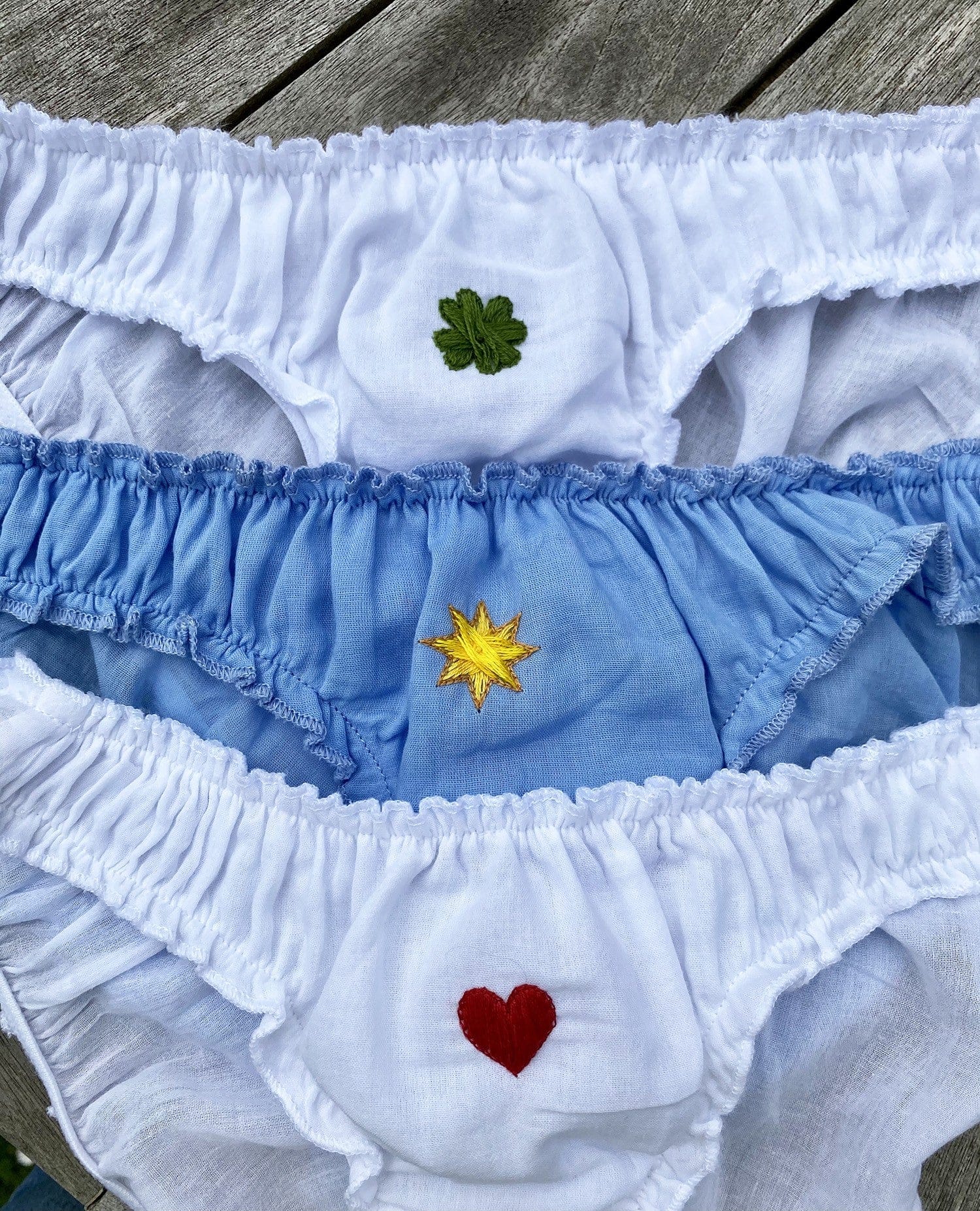 Soleil hand embroidered panties, 100% organic cotton. Germaine des prés –  germainedespres